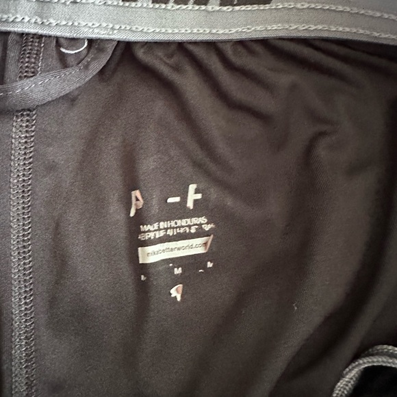 141 Nike Men's Dri-Fit Fly 2.0 Training Shorts - Picture 5 of 6